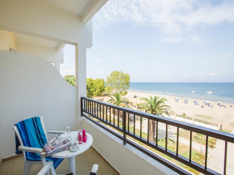 Island Beach Resort (Adults Only) Kávosz Kültér fotó